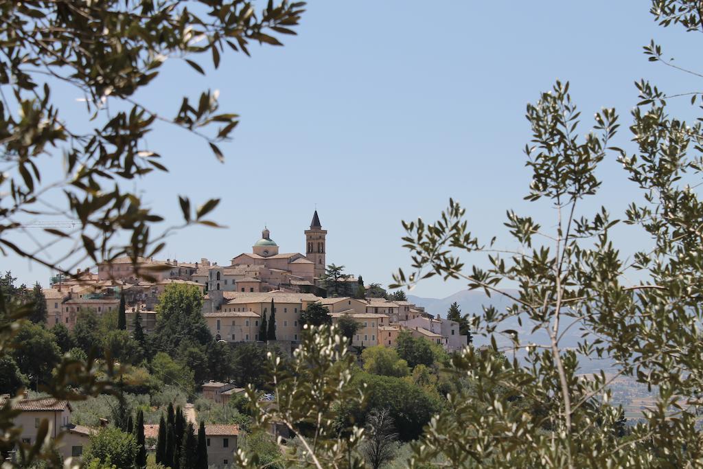 Hotel Residenza Sant'Emiliano à Trevi Extérieur photo