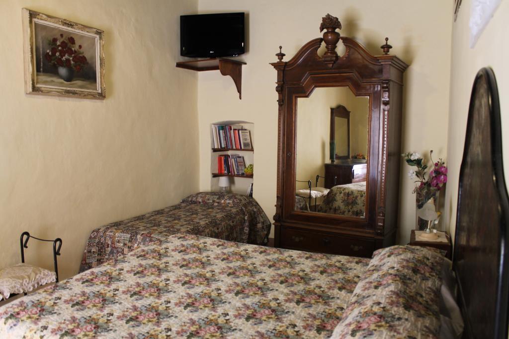 Hotel Residenza Sant'Emiliano à Trevi Extérieur photo
